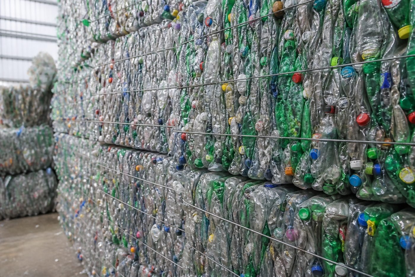 Compressed PET recyclable bales